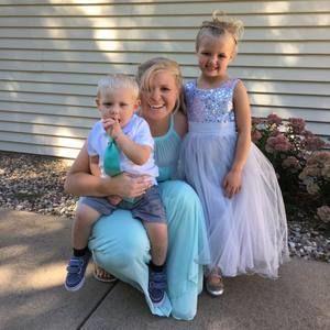 Meet your Posher, Carissa